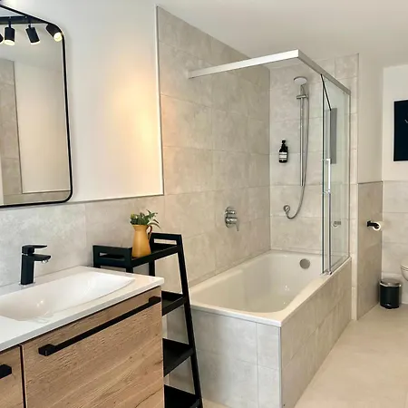 Lägenhet 103 M2 Geraeumiges Familienfreundliche Mit Infrarotsauna In
